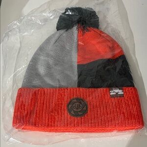 New Mt. Bachelor Ski Resort Oregon Winter Pom Hat beanie One Size Orange Gray
